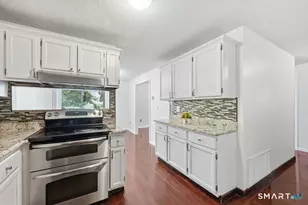 13 Dutton Pl Way, Glastonbury, CT 06033 - Photo 11