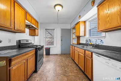 113 Court Street, West Haven, CT 06516 - Photo 9