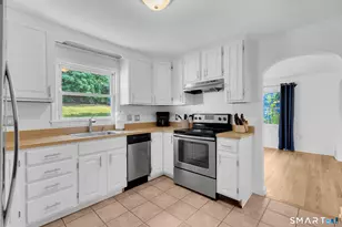 23 Oldroyd St, Milford, CT 06461 - Photo 13