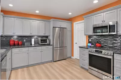 14 Moody Lane, Danbury, CT 06811 - Photo 7