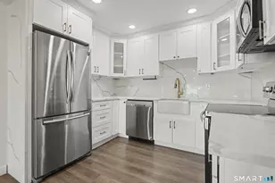 3200 Madison Ave, Bridgeport, CT 06606 - Photo 5