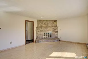 107 Patriot Ln, Newington, CT 06111 - Photo 13