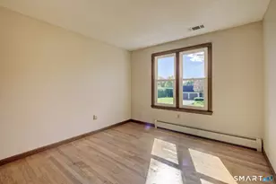 107 Patriot Ln, Newington, CT 06111 - Photo 31