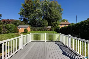 107 Patriot Ln, Newington, CT 06111 - Photo 7