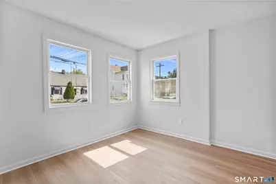 1065 Kossuth Street, Bridgeport, CT 06608 - Photo 7