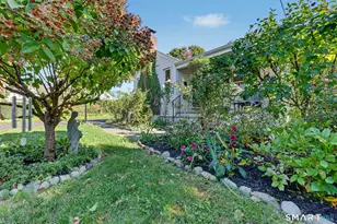 1 Villaway Rd, Norwalk, CT 06855 - Photo 39