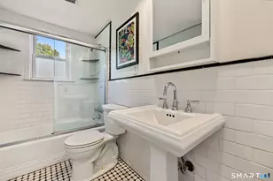 1 Villaway Rd, Norwalk, CT 06855 - Photo 15
