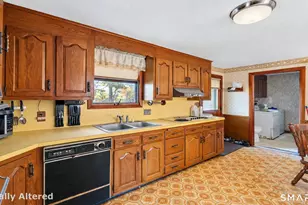 4 Stremlau Ave, Plainville, CT 06062 - Photo 5