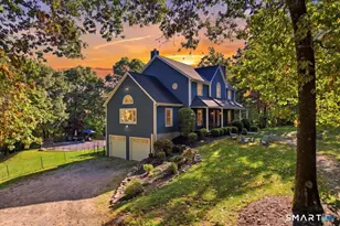 46 Bloomer Rd, Ridgefield, CT 06877 - Photo 3