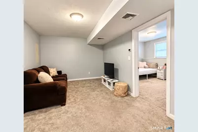 400 Broadway, Hamden, CT 06518 - Photo 11