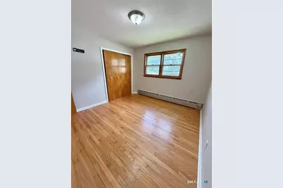 348 Oak Street, Waterbury, CT 06705 - Photo 7