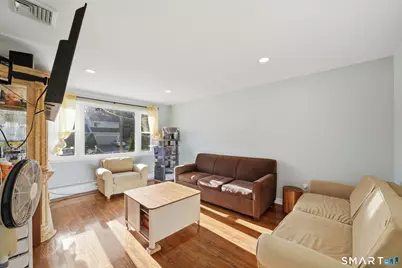 208 Sunrise Terrace, Bridgeport, CT 06606 - Photo 3