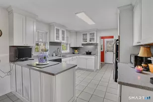 115 Southwind Rd, Waterbury, CT 06708 - Photo 11