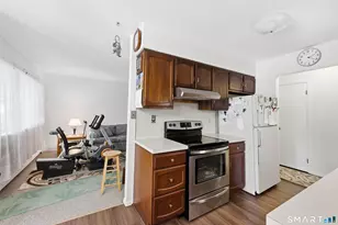200 Woodmont Ave, Bridgeport, CT 06606 - Photo 9