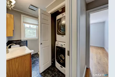 44 Brook Street, Newington, CT 06111 - Photo 21