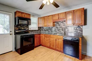 44 Brook St, Newington, CT 06111 - Photo 7