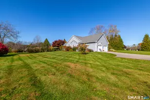 48 Blossom Dr, Pomfret, CT 06259 - Photo 3
