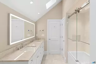 8 Bouton Ln, Darien, CT 06820 - Photo 27