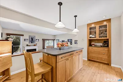 22 Metacomet Drive, Meriden, CT 06450 - Photo 9