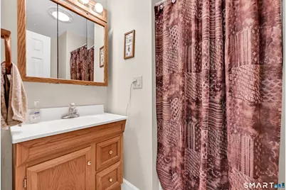 22 Metacomet Drive, Meriden, CT 06450 - Photo 17