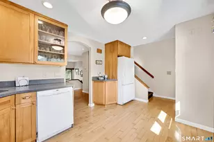 22 Metacomet Dr, Meriden, CT 06450 - Photo 13