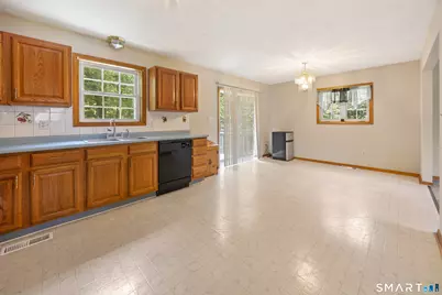 8 Plank Road, Prospect, CT 06712 - Photo 9