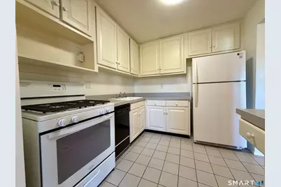 49 East Broadway #B, Milford, CT 06460 - Photo 5