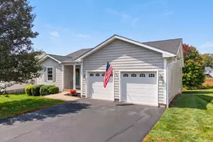 38 Autumn Ln, Middletown, CT 06457 - Photo 1