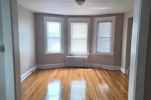 37 Fairfield St, New Haven, CT 06515 - Photo 3