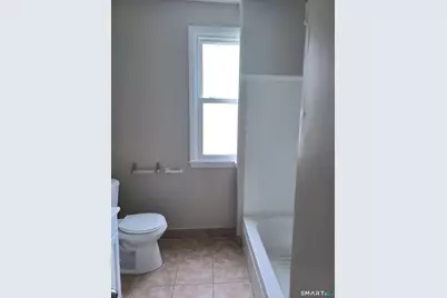 37 Fairfield Street #2nd Floor, New Haven, CT 06515 - Photo 15