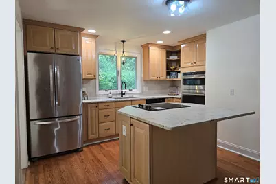 200 Forest Ridge Road, Waterbury, CT 06708 - Photo 3