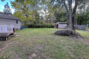 14 Jackson Rd, Enfield, CT 06082 - Photo 5