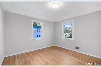 289 Pearl Harbor Street, Bridgeport, CT 06610 - Photo 15