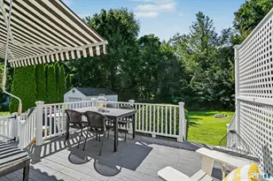 35 Beardsley Pkwy, Trumbull, CT 06611 - Photo 29