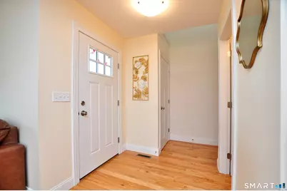 707 Old Village Circle, Windsor, CT 06095 - Photo 3