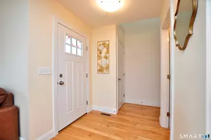 707 Old Village Cir, Windsor, CT 06095 - Photo 3