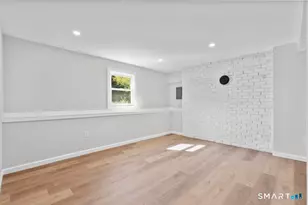 5A Circle Dr, East Haven, CT 06512 - Photo 15