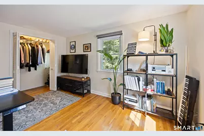 2084 Chapel Street, New Haven, CT 06515 - Photo 25