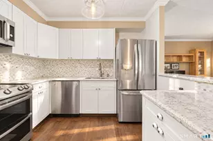 1525 E Putnam Ave, Greenwich, CT 06870 - Photo 3