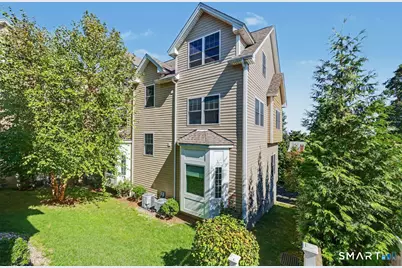 108 Seaside Avenue #16, Stamford, CT 06902 - Photo 1