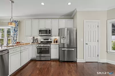 108 Seaside Avenue #16, Stamford, CT 06902 - Photo 5