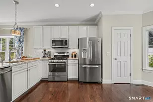 108 Seaside Ave, Stamford, CT 06902 - Photo 5