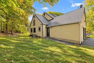 30 Green Woods Ln, Farmington, CT 06085 - Photo 3