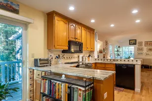 12 Edgewood Ct, Simsbury, CT 06070 - Photo 15