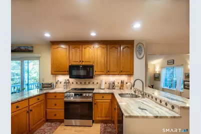 12 Edgewood Court #12, Simsbury, CT 06070 - Photo 13