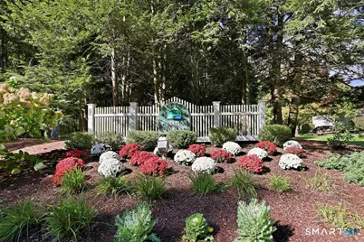 12 Edgewood Court #12, Simsbury, CT 06070 - Photo 33