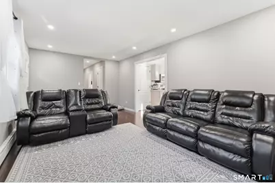 285 Dexter Drive, Bridgeport, CT 06606 - Photo 13