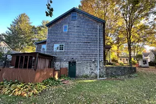 218 Oak St, Winchester, CT 06098 - Photo 5