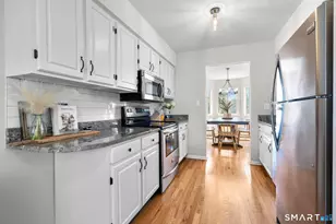 18 Tulip Dr, Seymour, CT 06483 - Photo 7