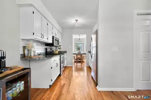 18 Tulip Dr, Seymour, CT 06483 - Photo 5